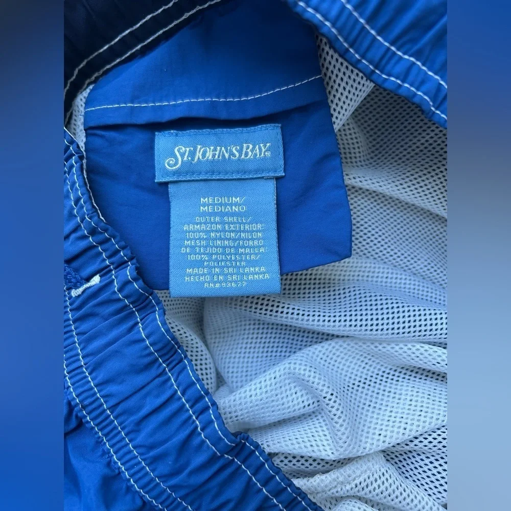 ST. Johns Bay Men's Blue Swim Shorts size Médium